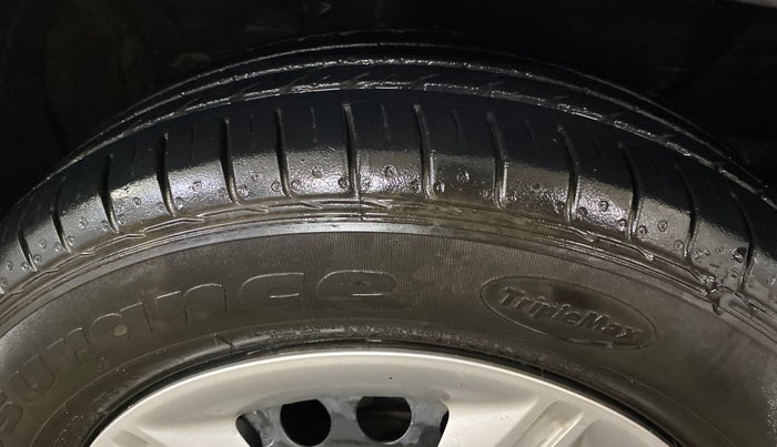 2022 KIA SELTOS HTK 1.5 PETROL, Petrol, Manual, 80,041 km, Right Front Tyre Tread