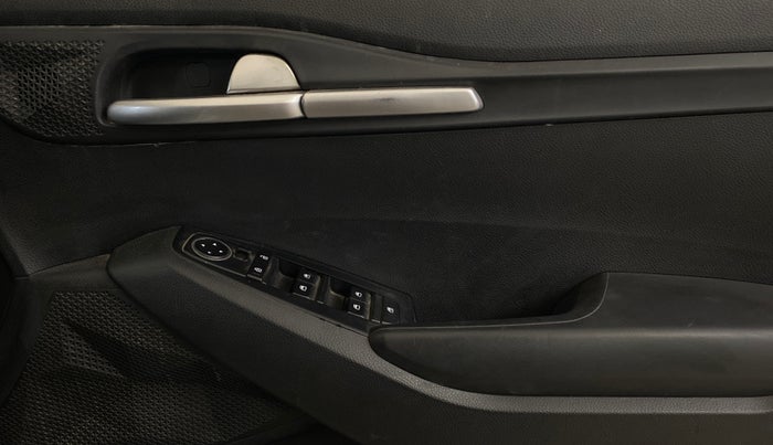 2022 KIA SELTOS HTK 1.5 PETROL, Petrol, Manual, 80,041 km, Driver Side Door Panels Control