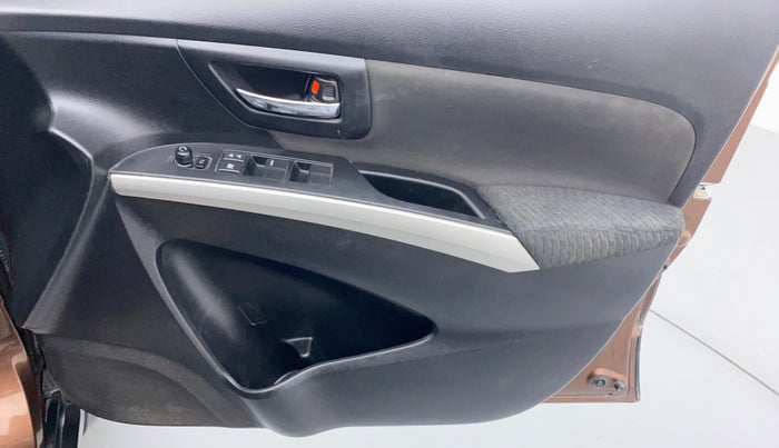 2017 Maruti S Cross ZETA 1.3, Diesel, Manual, 70,149 km, Driver Side Door Panels Control