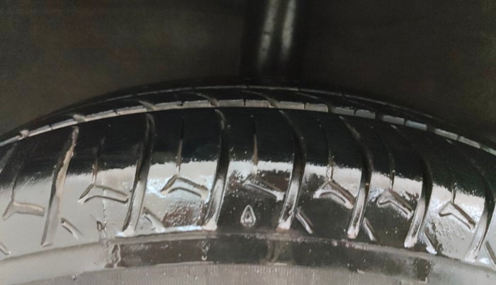 2019 Hyundai NEW SANTRO SPORTZ CNG, CNG, Manual, 65,041 km, Right Rear Tyre Tread