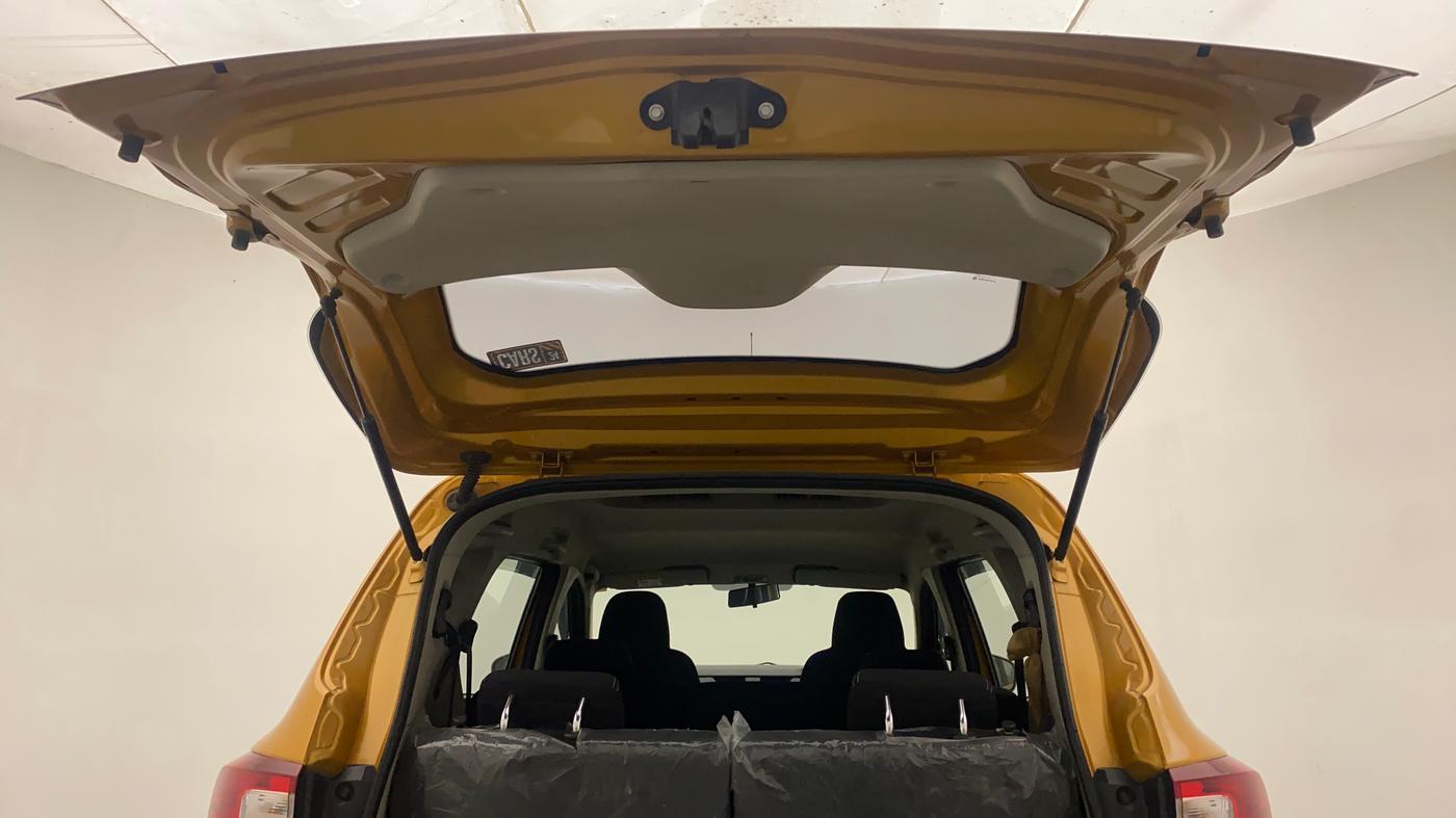 2021 Renault TRIBER RXT, Petrol, Manual, 24,621 km, Boot Door Open