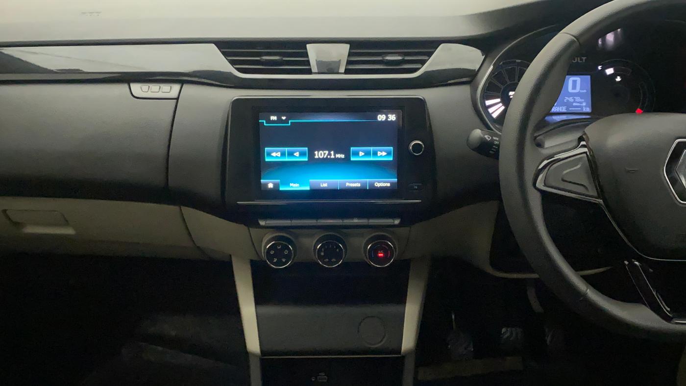 2021 Renault TRIBER RXT, Petrol, Manual, 24,621 km, Air Conditioner