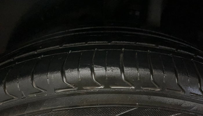 2022 Hyundai Creta E 1.5 DIESEL, Diesel, Manual, 69,838 km, Left Rear Tyre Tread