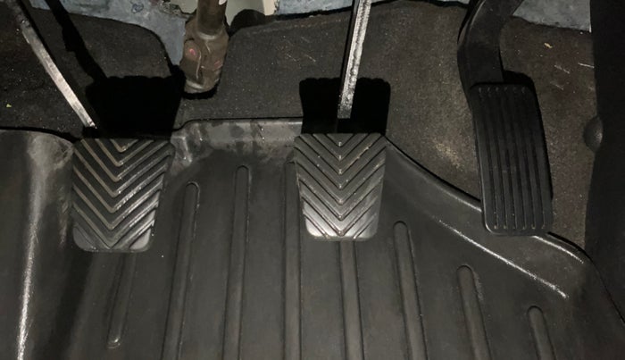 2022 Hyundai Creta E 1.5 DIESEL, Diesel, Manual, 69,838 km, Pedals