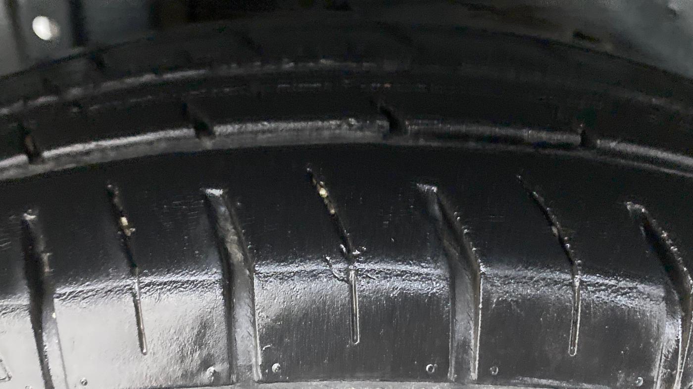 2010 Maruti A Star VXI, Petrol, Manual, 21,746 km, Right Rear Tyre Tread