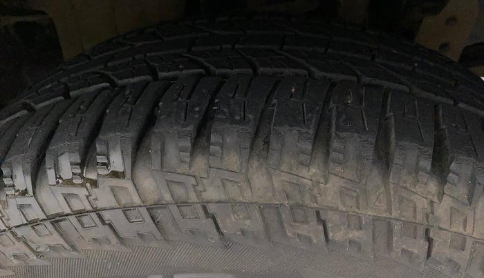2019 Mahindra Scorpio S5, Diesel, Manual, 68,797 km, Left Front Tyre Tread