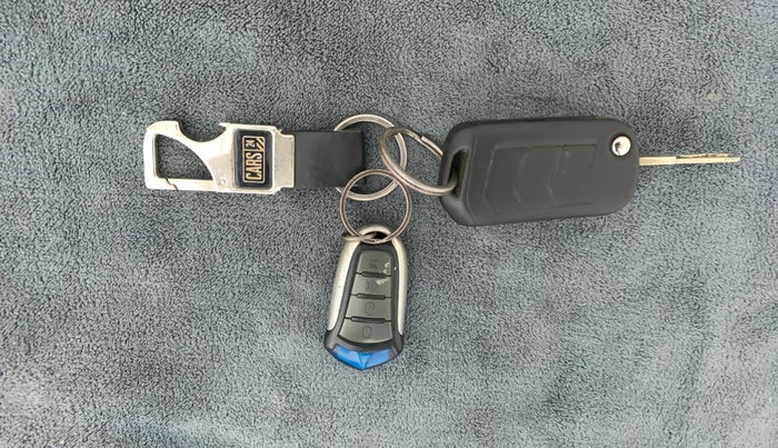 2019 Mahindra Scorpio S5, Diesel, Manual, 68,797 km, Key Close Up