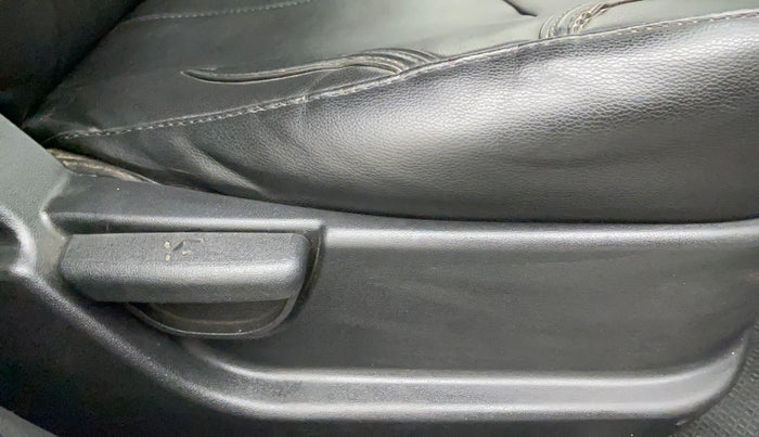 2013 Hyundai i20 SPORTZ 1.4 CRDI, Diesel, Manual, 88,211 km, Driver Side Adjustment Panel