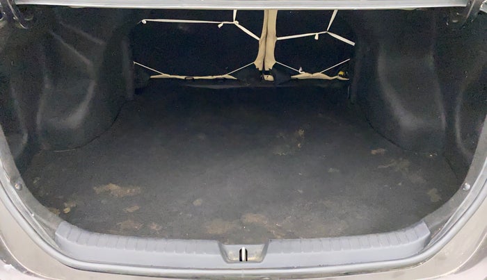 2020 Toyota YARIS G MT, Petrol, Manual, 41,032 km, Boot Inside