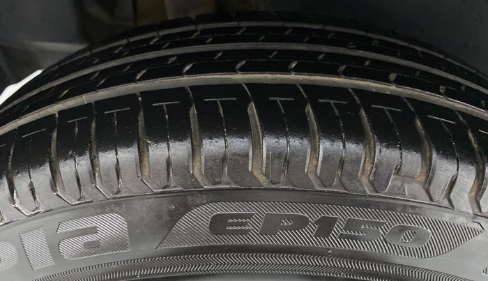 2020 Maruti Dzire VXI, Petrol, Manual, 32,789 km, Right Rear Tyre Tread