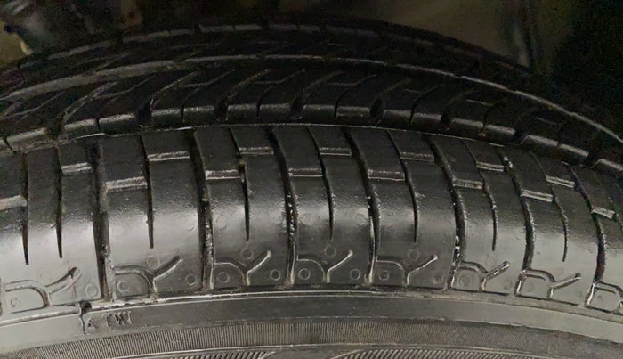 2020 Maruti New Wagon-R LXI CNG 1.0, CNG, Manual, 54,275 km, Left Front Tyre Tread