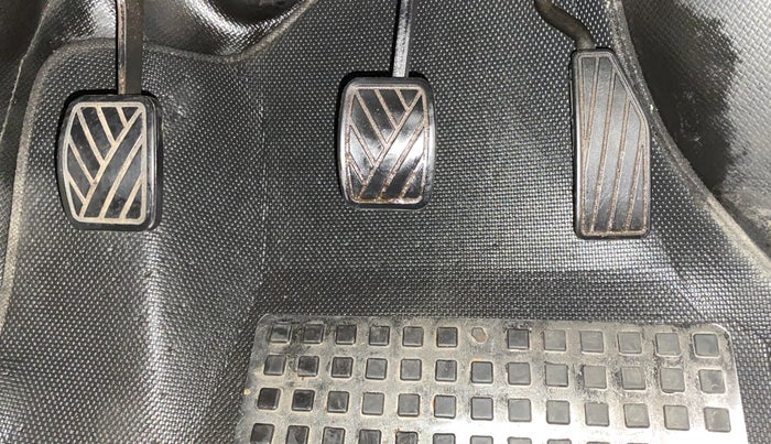2020 Maruti New Wagon-R LXI CNG 1.0, CNG, Manual, 54,275 km, Pedals