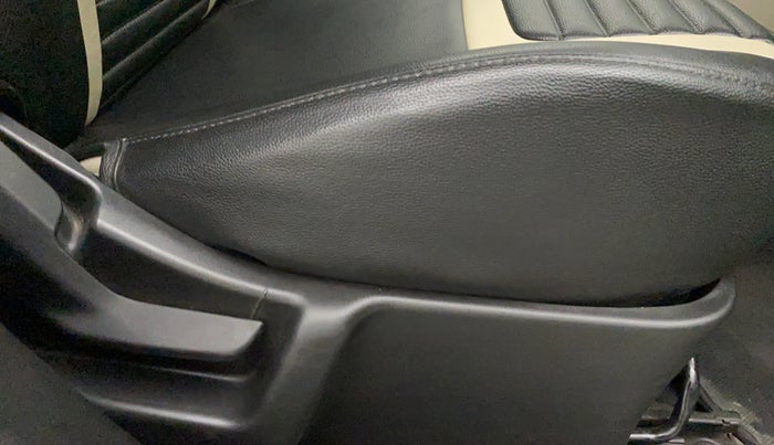 2020 Maruti New Wagon-R LXI CNG 1.0, CNG, Manual, 54,275 km, Driver Side Adjustment Panel