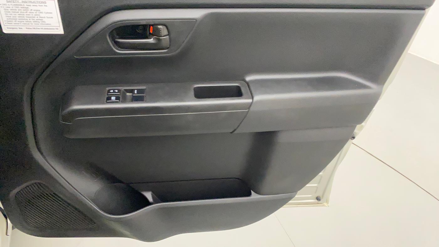2020 Maruti New Wagon-R LXI CNG 1.0, CNG, Manual, 54,275 km, Driver Side Door Panels Control