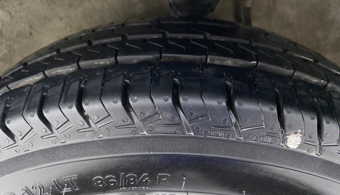 2017 Maruti Alto 800 LXI, Petrol, Manual, 31,401 km, Left Front Tyre Tread
