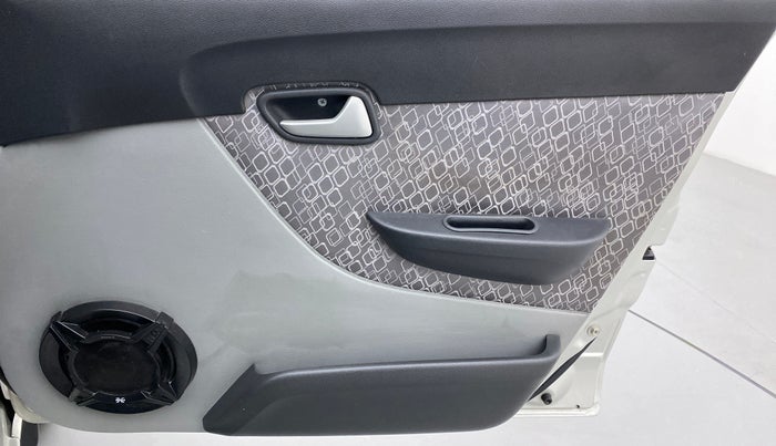 2017 Maruti Alto 800 LXI, Petrol, Manual, 31,401 km, Driver Side Door Panels Control