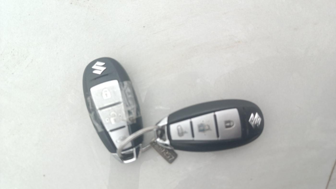 2019 Maruti Ciaz ALPHA  AT 1.5 SHVS PETROL, Petrol, Automatic, 27,453 km, Key Close Up