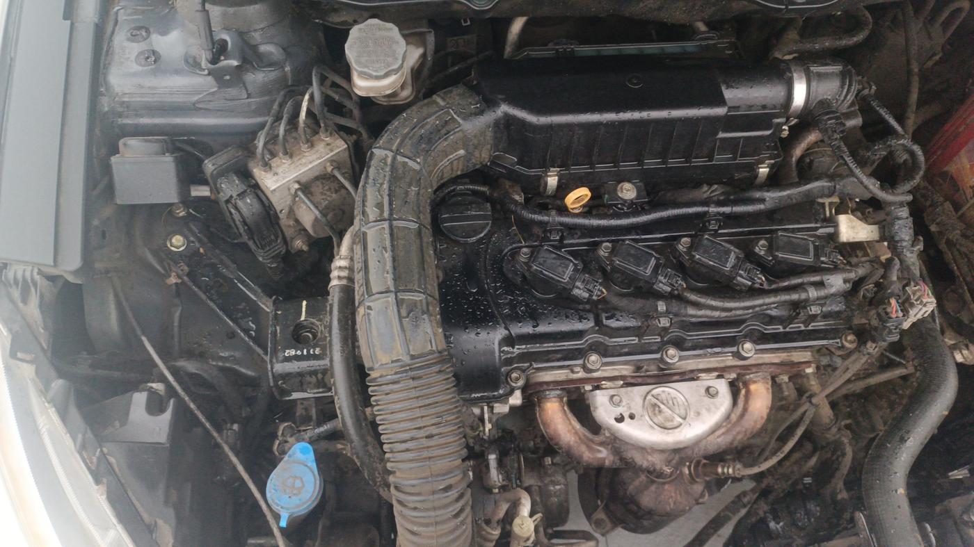 2019 Maruti Ciaz ALPHA  AT 1.5 SHVS PETROL, Petrol, Automatic, 27,453 km, Engine View - Right