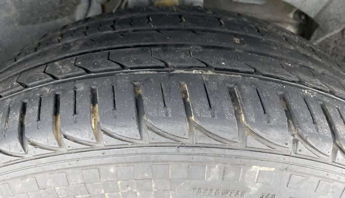 2014 Nissan Terrano XV PREMIUM 110 PS DEISEL, Diesel, Manual, 76,064 km, Right Front Tyre Tread