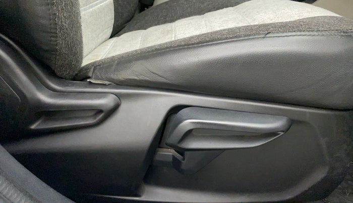 2020 Tata NEXON XZA+ SUNROOF 1.5 RTQ, Diesel, Automatic, 64,461 km, Driver Side Adjustment Panel