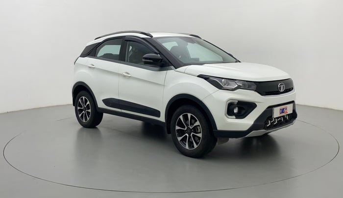 2020 Tata NEXON XZA+ SUNROOF 1.5 RTQ, Diesel, Automatic, 64,461 km, Right Front Diagonal