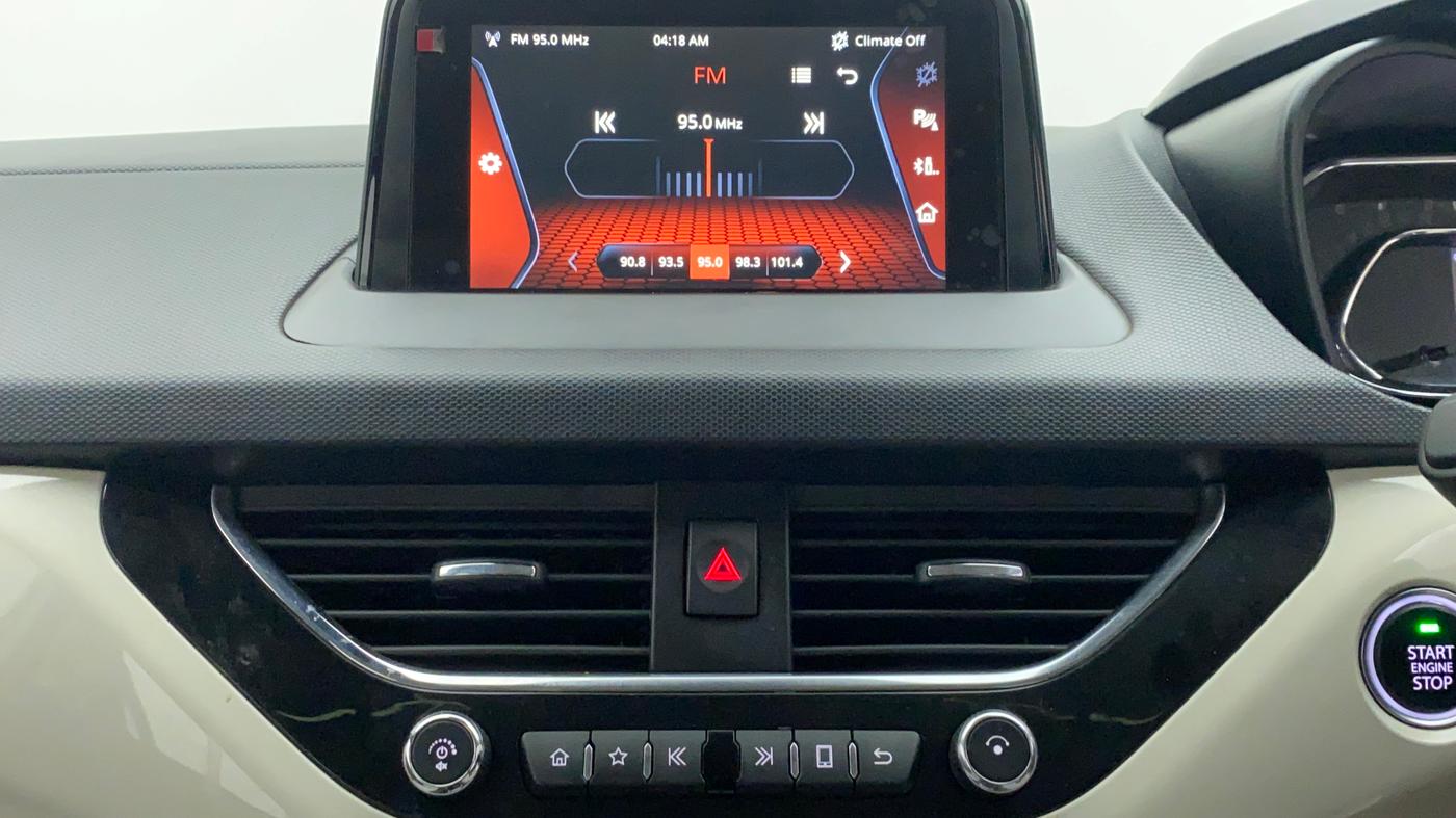 2020 Tata NEXON XZA+ SUNROOF 1.5 RTQ, Diesel, Automatic, 64,461 km, Infotainment System