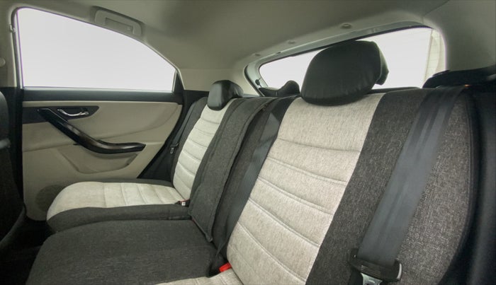 2020 Tata NEXON XZA+ SUNROOF 1.5 RTQ, Diesel, Automatic, 64,461 km, Right Side Rear Door Cabin