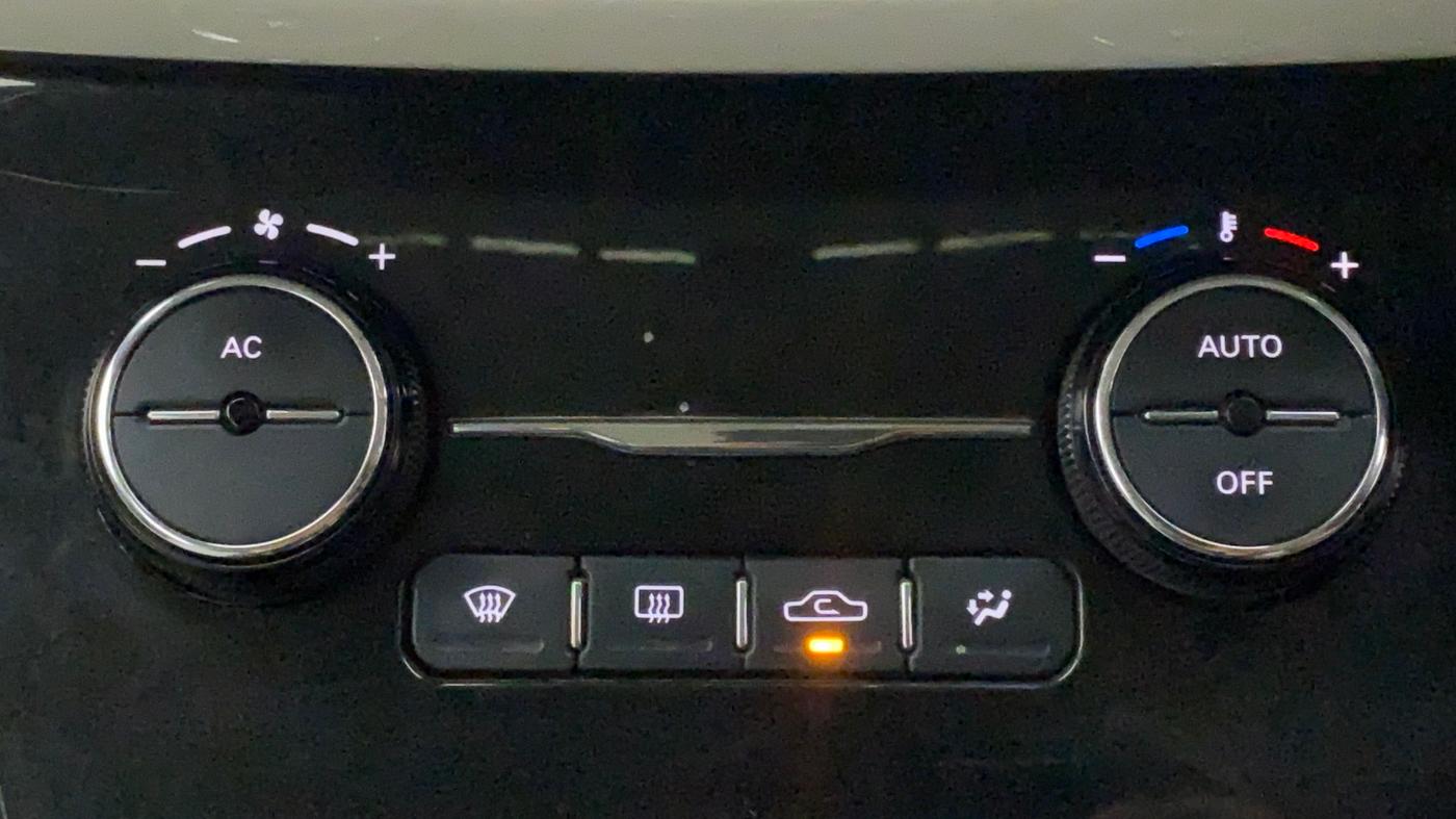 2020 Tata NEXON XZA+ SUNROOF 1.5 RTQ, Diesel, Automatic, 64,461 km, Automatic Climate Control