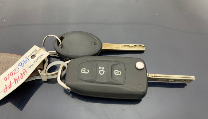 2023 Tata Tiago XT (O) PETROL, Petrol, Manual, 23,152 km, Key Close Up