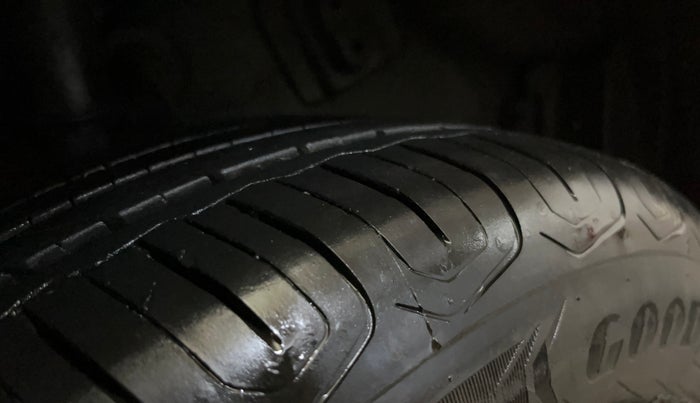 2023 Tata NEXON CREATIVE+ SUNROOF AMT 1.2 PETROL, Petrol, Automatic, 17,261 km, Right Rear Tyre Tread