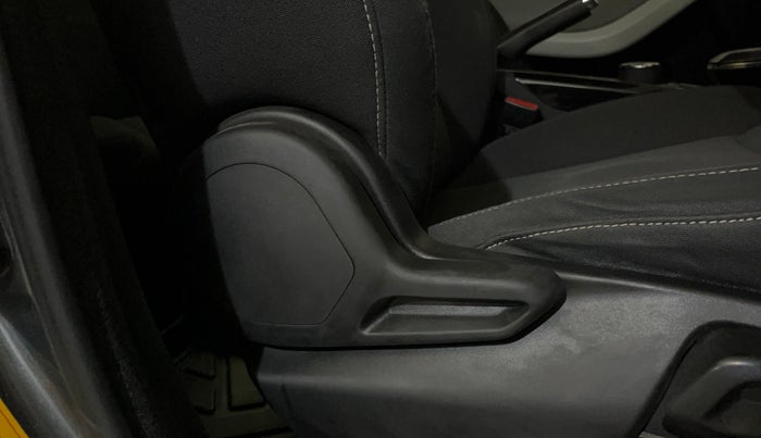 2023 Tata NEXON CREATIVE+ SUNROOF AMT 1.2 PETROL, Petrol, Automatic, 17,261 km, Driver Side Adjustment Panel