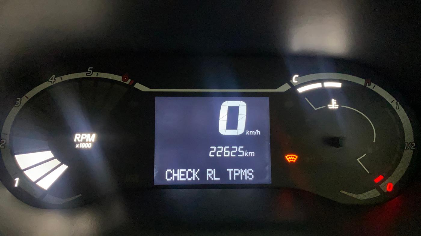 2024 Nissan MAGNITE XE, Petrol, Manual, 22,719 km, Odometer Image