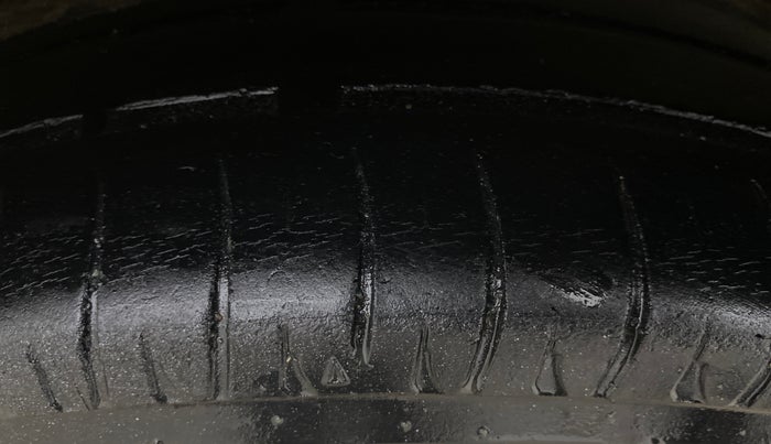 2014 Maruti Alto K10 VXI, Petrol, Manual, 65,495 km, Left Rear Tyre Tread