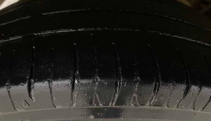 2014 Maruti Alto K10 VXI, Petrol, Manual, 65,495 km, Right Rear Tyre Tread