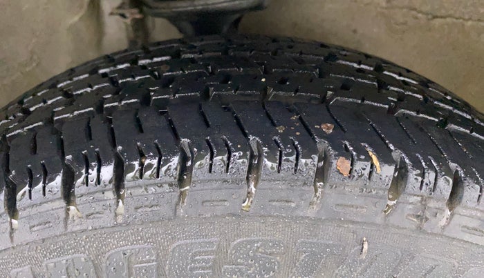 2014 Maruti Alto K10 VXI, Petrol, Manual, 13,997 km, Right Front Tyre Tread