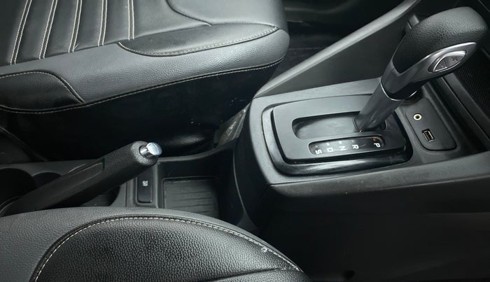 2019 Ford New Figo TITANIUM 1.5 PETROL AT, Petrol, Automatic, 43,529 km, Gear Lever