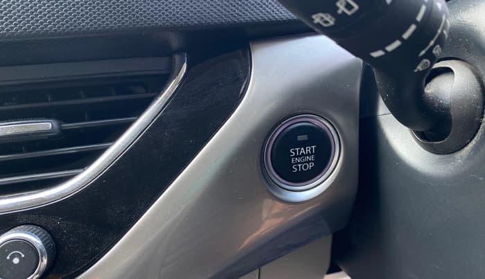2018 Tata NEXON XZ PLUS PETROL, Petrol, Manual, 42,699 km, Keyless Start/ Stop Button
