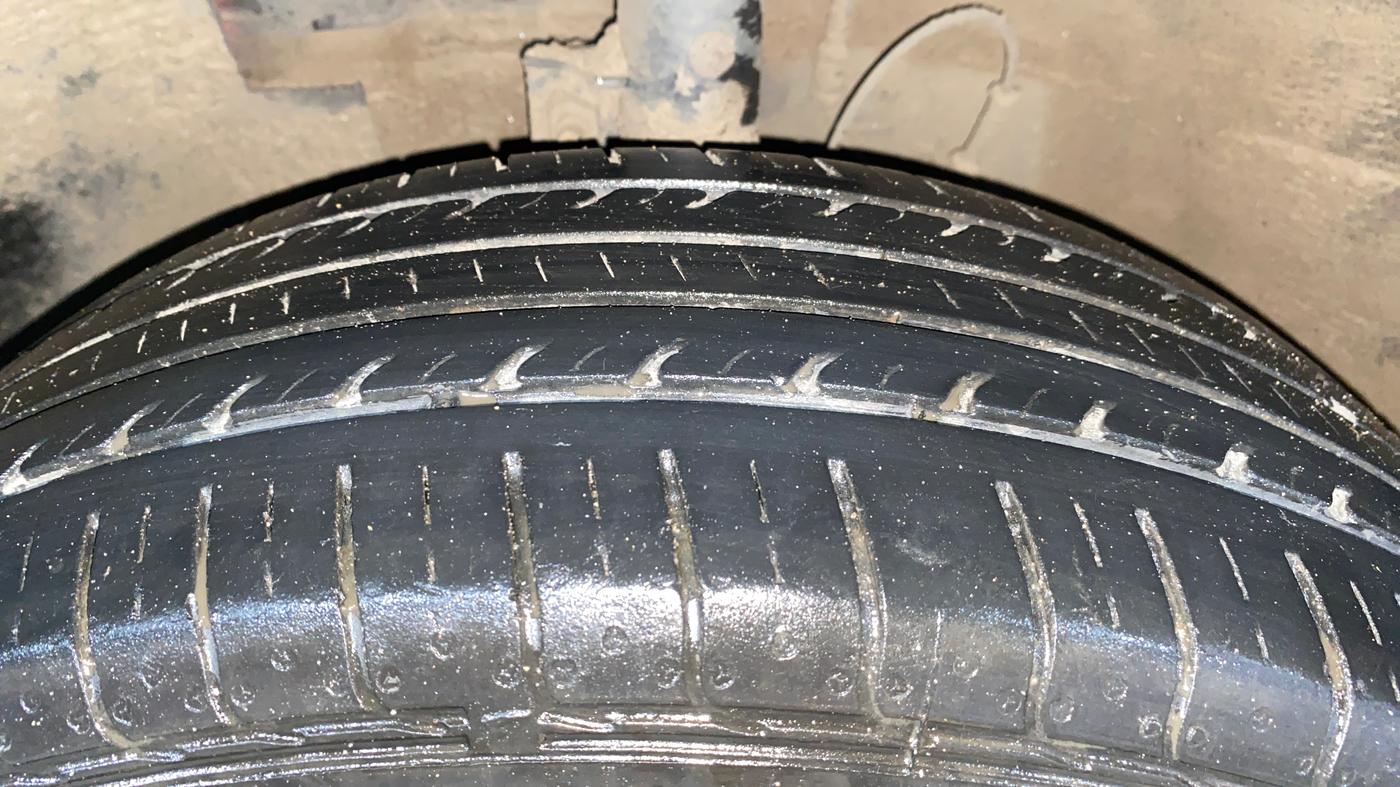 2022 Hyundai VENUE S+ 1.2, Petrol, Manual, 47,883 km, Left Front Tyre Tread