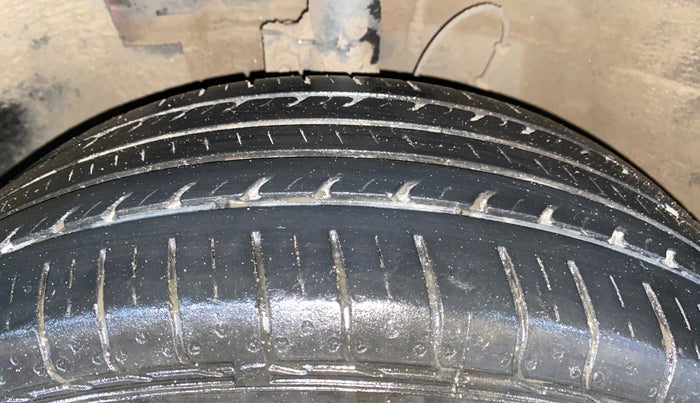 2022 Hyundai VENUE S+ 1.2, Petrol, Manual, 47,883 km, Left Front Tyre Tread