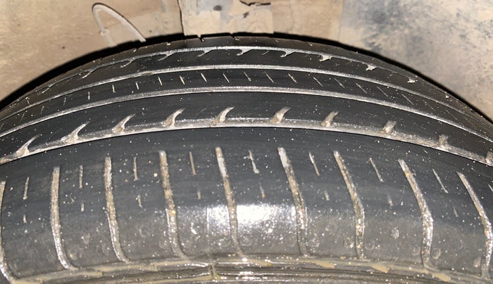 2022 Hyundai VENUE S+ 1.2, Petrol, Manual, 47,883 km, Right Front Tyre Tread