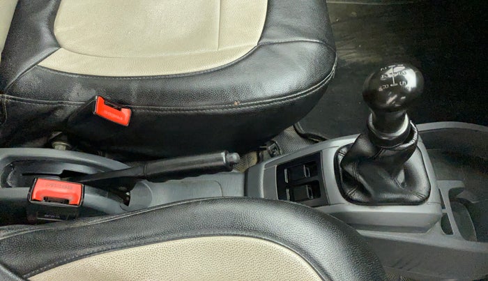 2016 Maruti Alto 800 LXI, Petrol, Manual, 98,542 km, Gear Lever