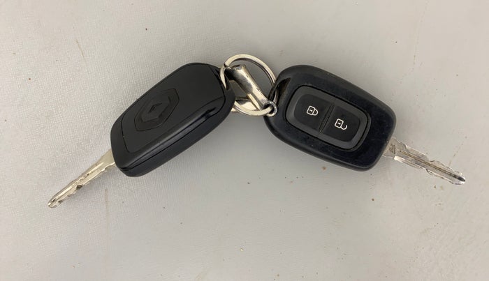 2021 Renault Kiger RXL AMT, Petrol, Automatic, 36,785 km, Key Close Up