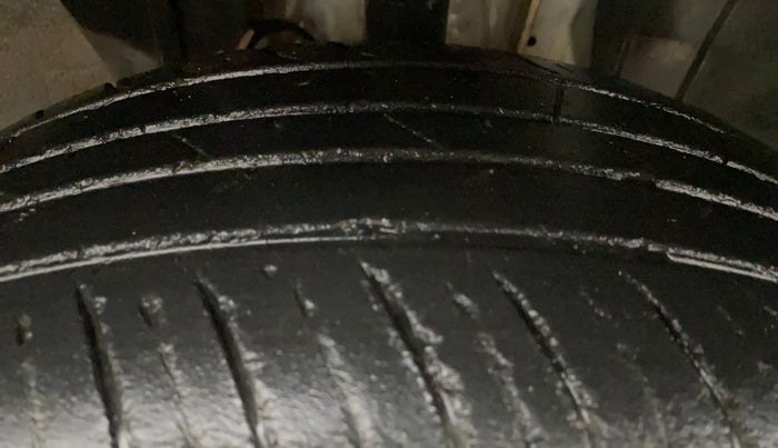 2021 Renault Kiger RXL AMT, Petrol, Automatic, 36,785 km, Right Front Tyre Tread