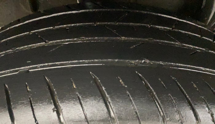 2021 Renault Kiger RXL AMT, Petrol, Automatic, 36,785 km, Right Rear Tyre Tread