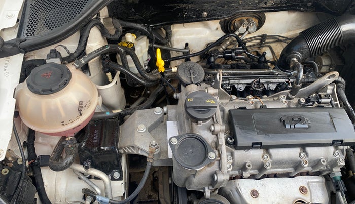 2018 Volkswagen Polo COMFORTLINE 1.2L, Petrol, Manual, 71,463 km, Engine View - Right