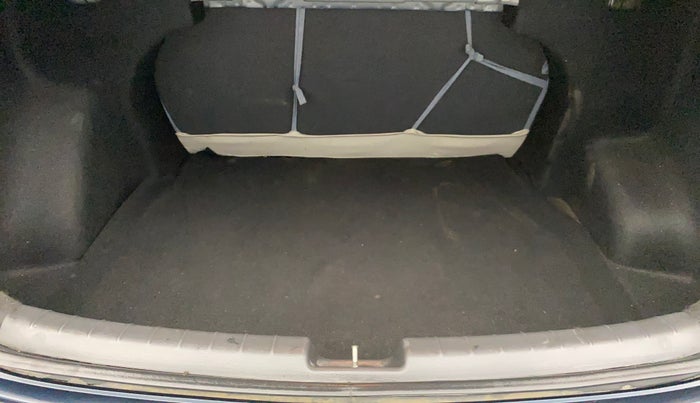 2022 Hyundai AURA SX 1.2, Petrol, Manual, 31,568 km, Boot Inside