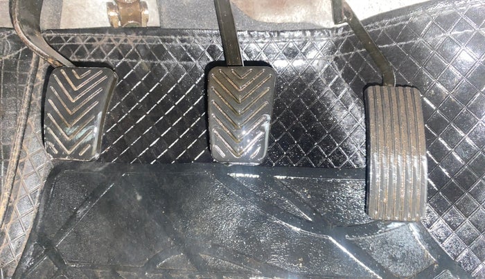 2016 Hyundai Eon ERA +, Petrol, Manual, 69,592 km, Pedals