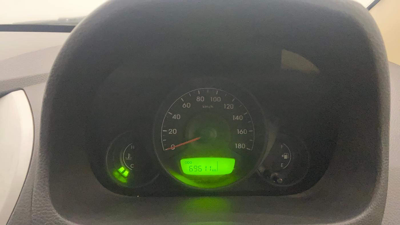 2016 Hyundai Eon ERA +, Petrol, Manual, 69,776 km, Odometer Image