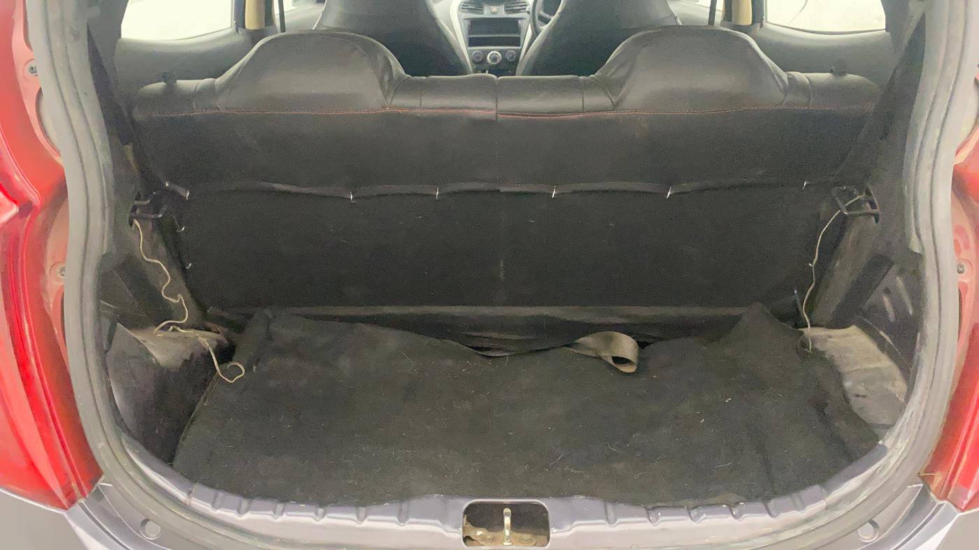 2016 Hyundai Eon ERA +, Petrol, Manual, 69,776 km, Boot Inside