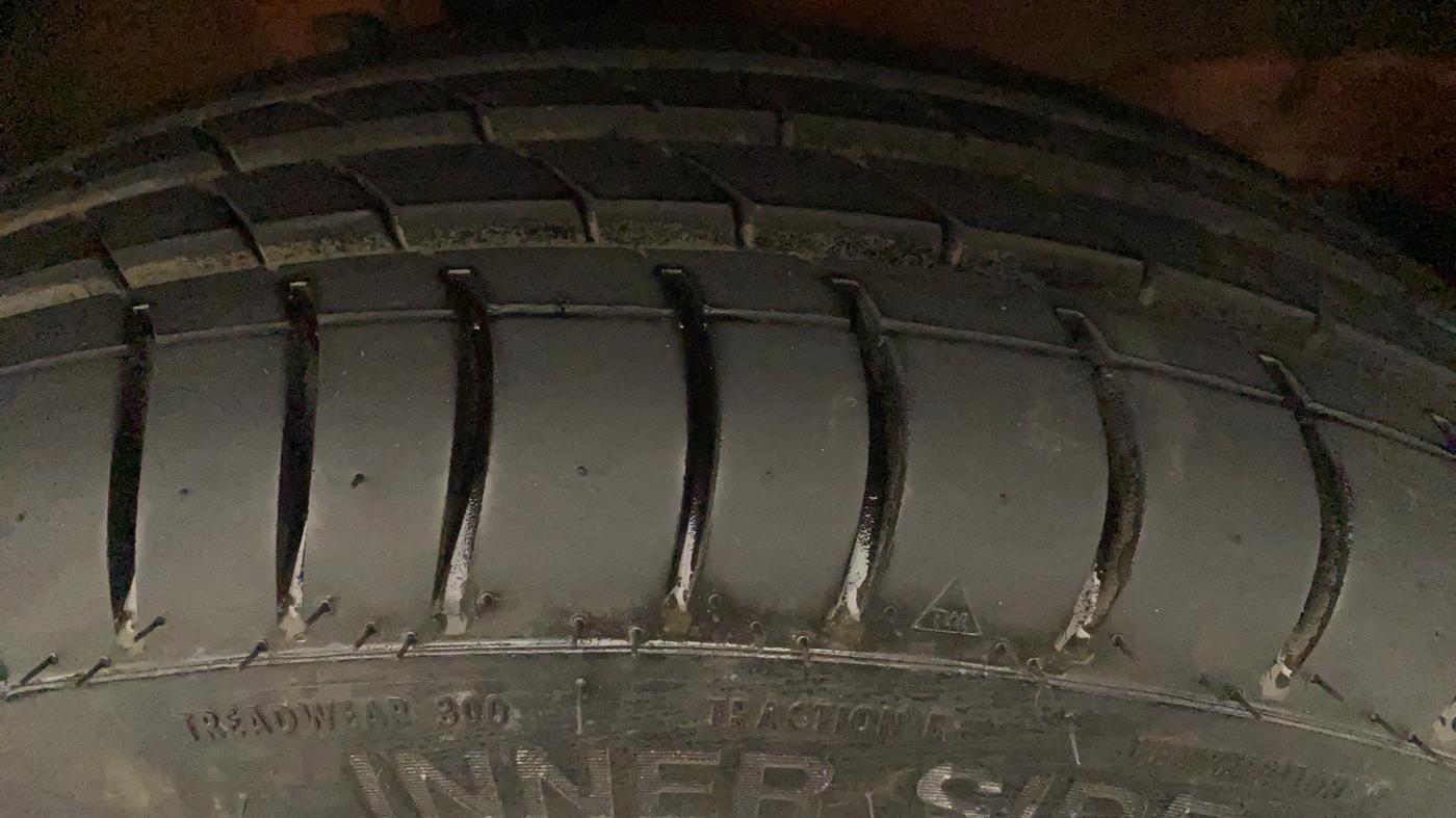2014 Maruti Wagon R Stingray VXI, Petrol, Manual, 24,517 km, Left Front Tyre Tread